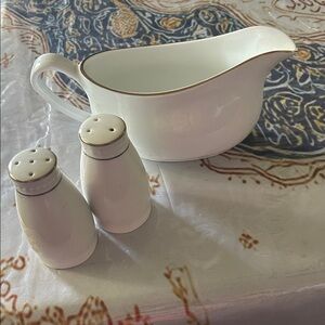 Elegant White Ceramic Gravy Boat with Salt & Pepper Shakers - Gold Trim